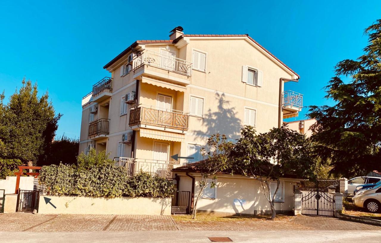 Appartamento Casa Rosa Banjole Esterno foto